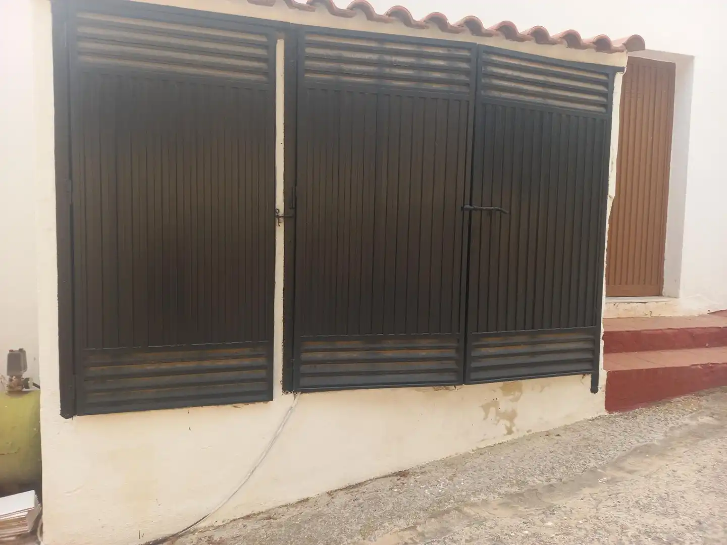 Exterior view of Industrial buildings for rent in Aspe