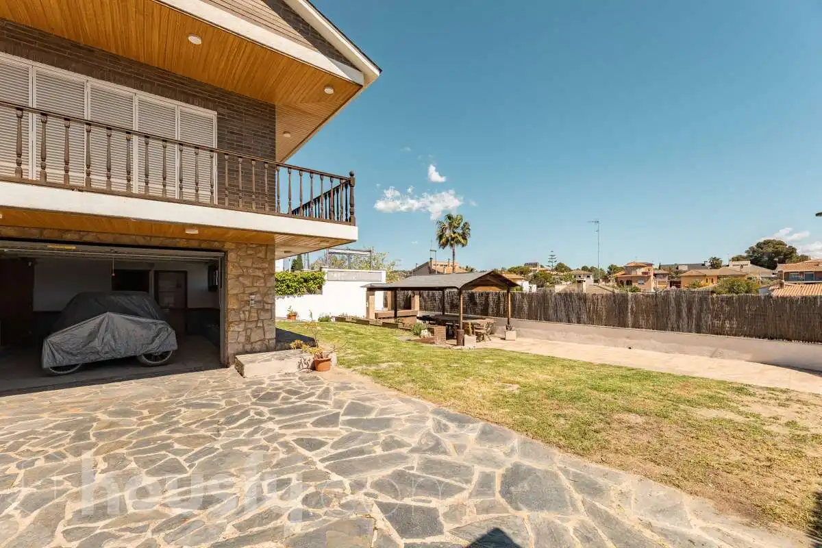 Casa amb piscina en venda a Avinguda de la Llum ., imagen 53