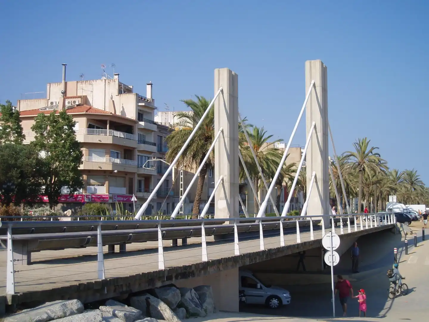 Vista exterior de Pis en venda en Calella amb Calefacció i Balcó