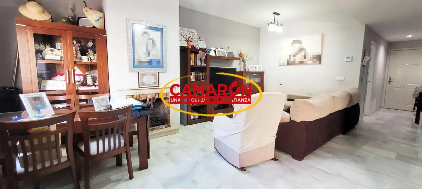 Sala de estar de Casa adosada en venta en Coria del Río con Aire acondicionado
