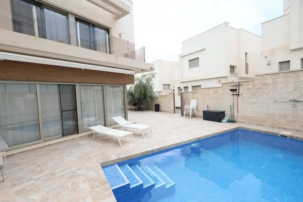 Swimming pool of Houses for sale in Orihuela Costa