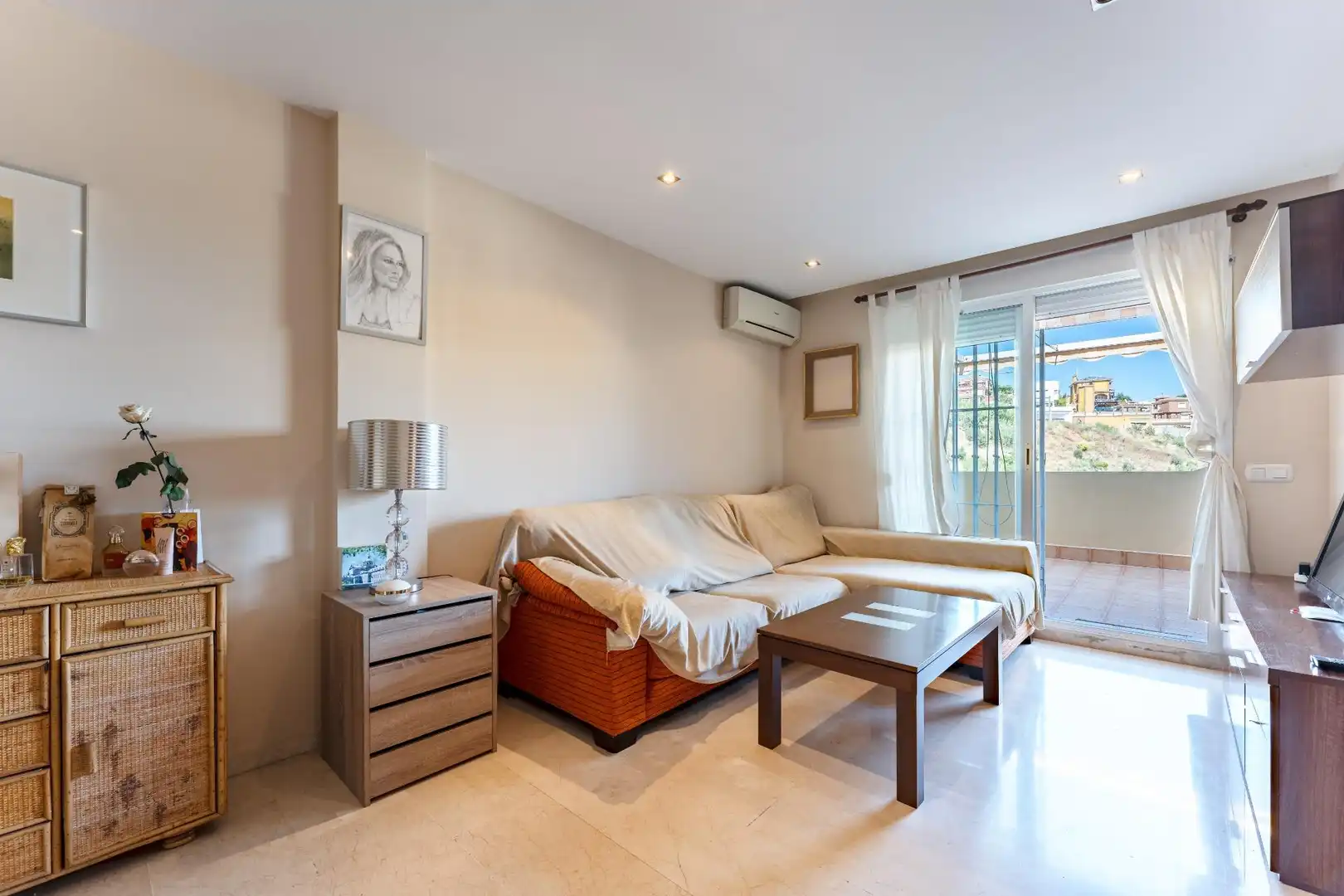 Living room of Attic for sale in Rincón de la Victoria  with Air Conditioner, Heating and Terrace