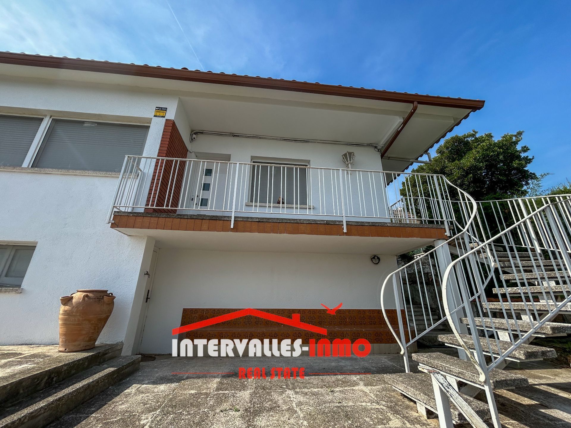 Vista exterior de Casa o xalet en venda en Caldes de Montbui amb Calefacció, Jardí privat i Terrassa