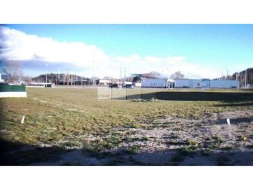 Wohnbaugrundstück zum Verkauf in Gurb