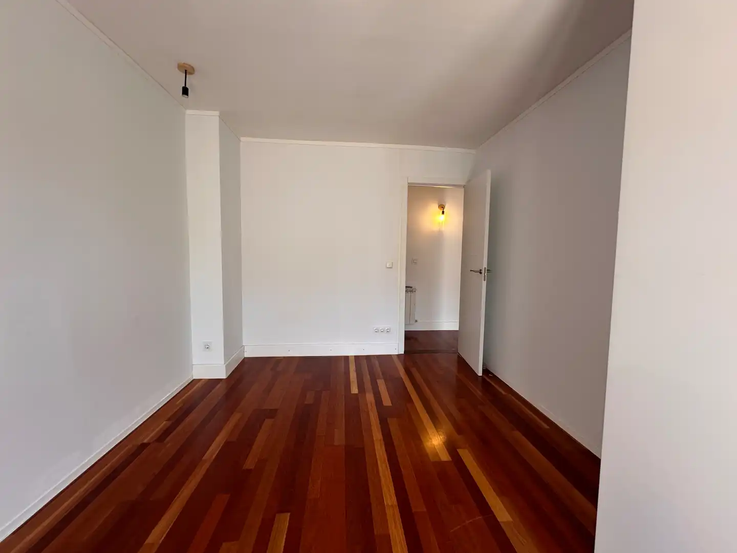 Schlafzimmer von Einfamilien-Reihenhaus zum Verkauf in El Catllar  mit Heizung, Privatgarten und Parkett