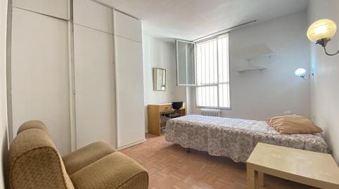 Foto 4 de Piso de alquiler en De Galileo, Arapiles,  Madrid Capital