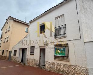 Vista exterior de Casa o xalet en venda en Corduente amb Jardí privat i Internet