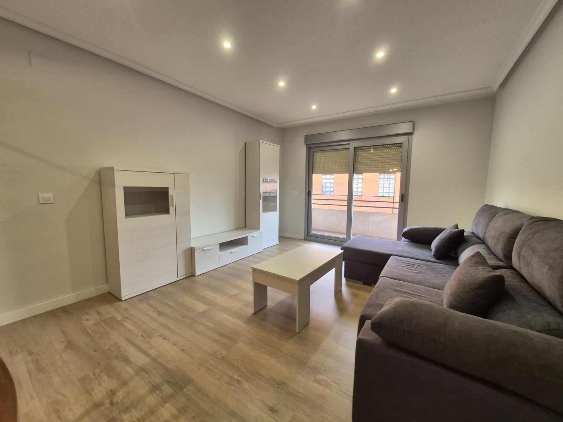 Sala d'estar de Pis de lloguer en Ávila Capital amb Calefacció, Terrassa i Moblat