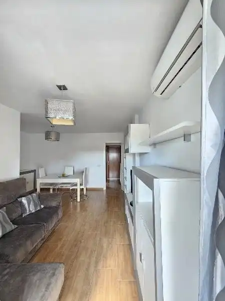 Wohnzimmer von Wohnung zur Miete in Sevilla mit Klimaanlage, Terrasse und Möbliert