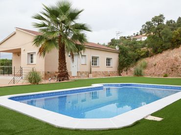 Xalet amb jardí en venda a Carrer Bedoll 75