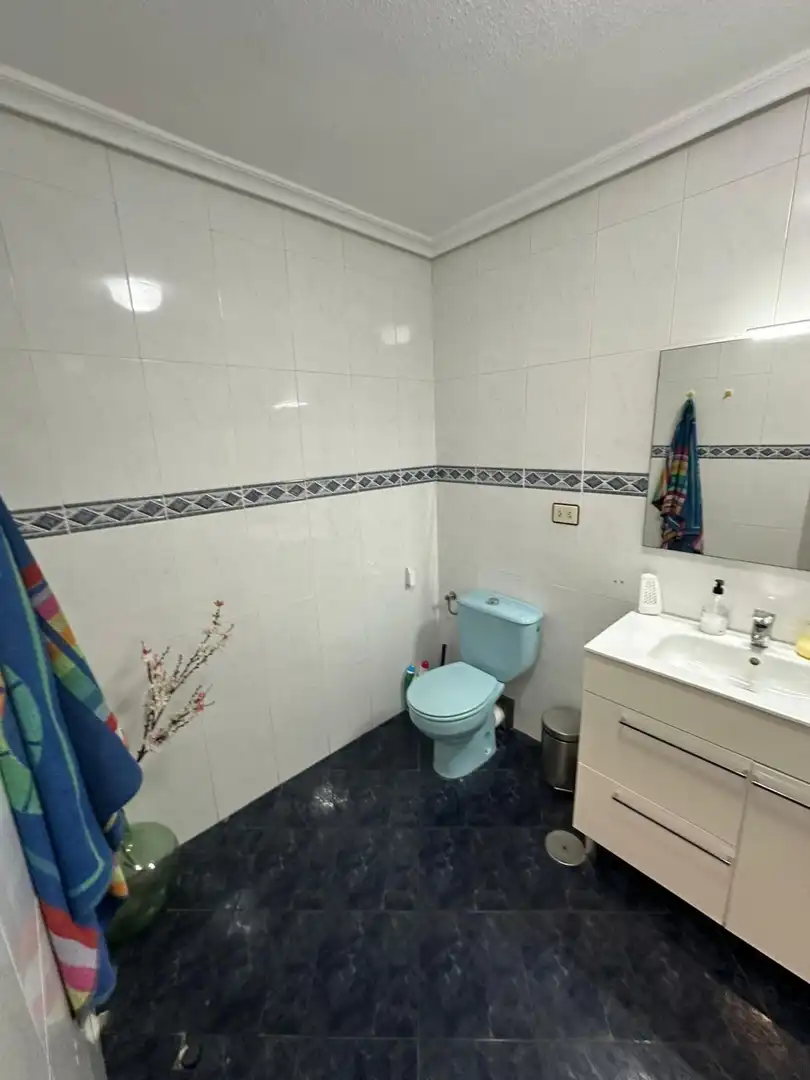 Baño de Piso para compartir en Molina de Segura