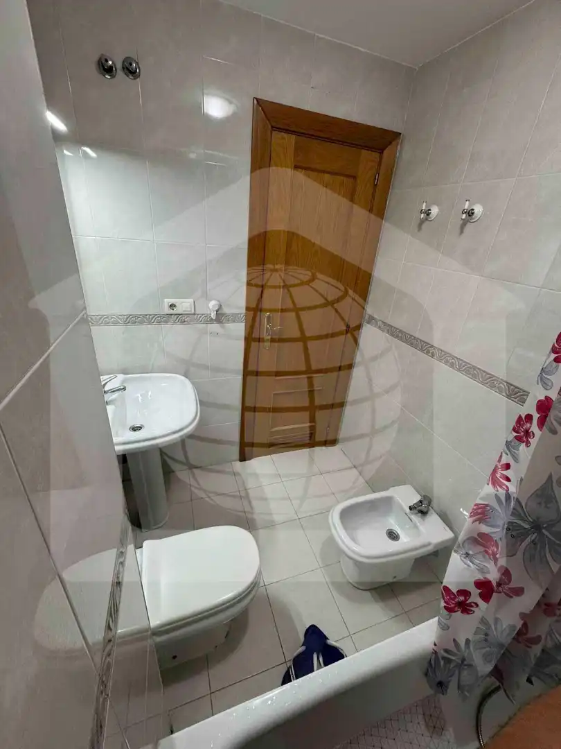 Baño de Piso de alquiler en Málaga con Amueblado