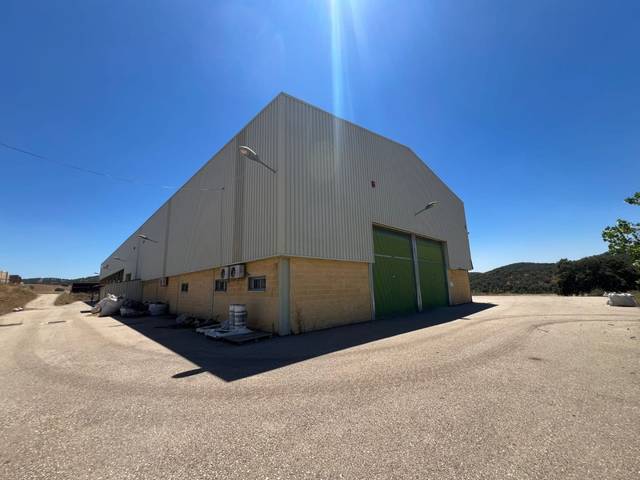 Local comercial en Venta en Carretera Santa Elena, 7 en Aldeaquemada