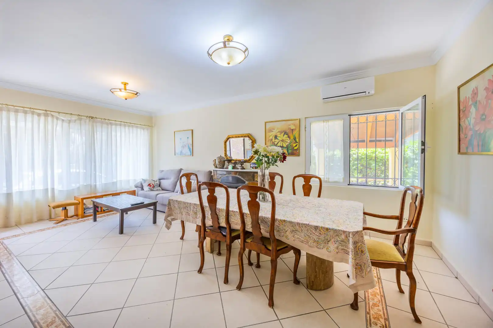 Comedor de Casa o chalet en venta en Manilva con Aire acondicionado, Jardín privado y Terraza