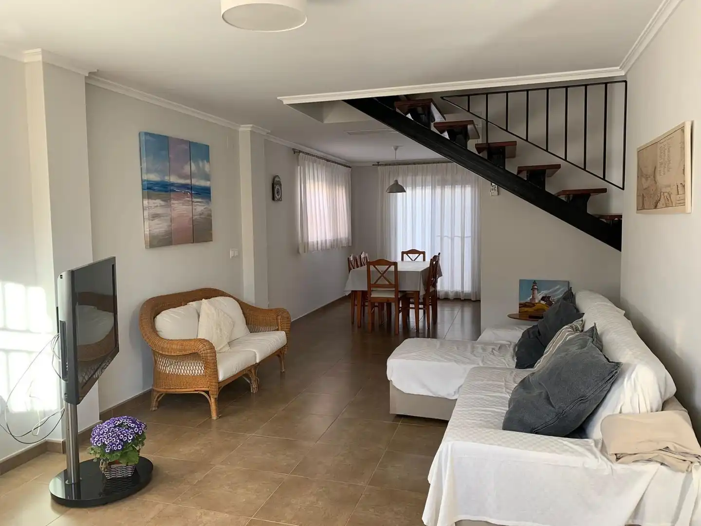 Wohnzimmer von Einfamilien-Reihenhaus zur Miete in Cullera mit Klimaanlage, Terrasse und Abstellraum