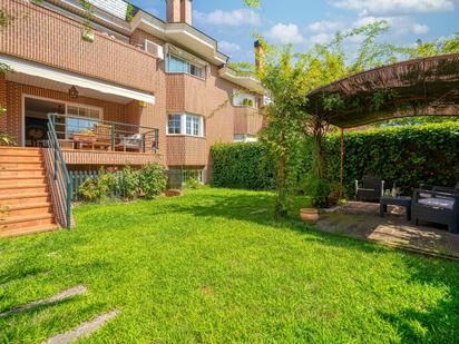 Garden of Single-family semi-detached for sale in Majadahonda  with Air Conditioner, Heating and Private garden