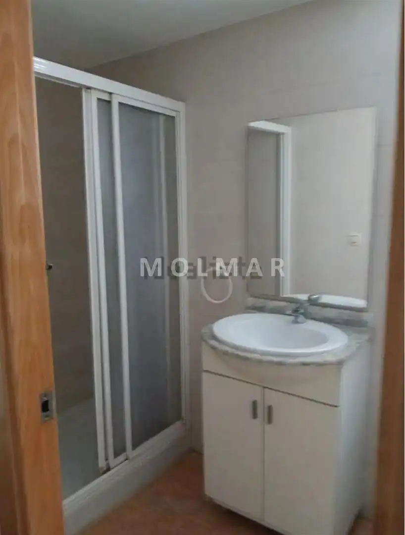Baño de Piso en venta en Valencia con Aire acondicionado y Balcón