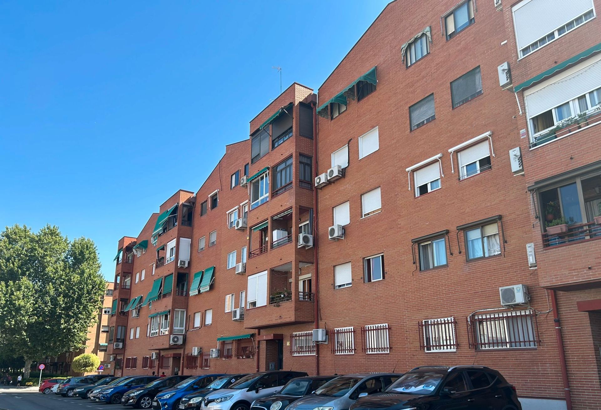 Exterior view of Flat for sale in San Fernando de Henares  with Air Conditioner, Heating and Parquet flooring