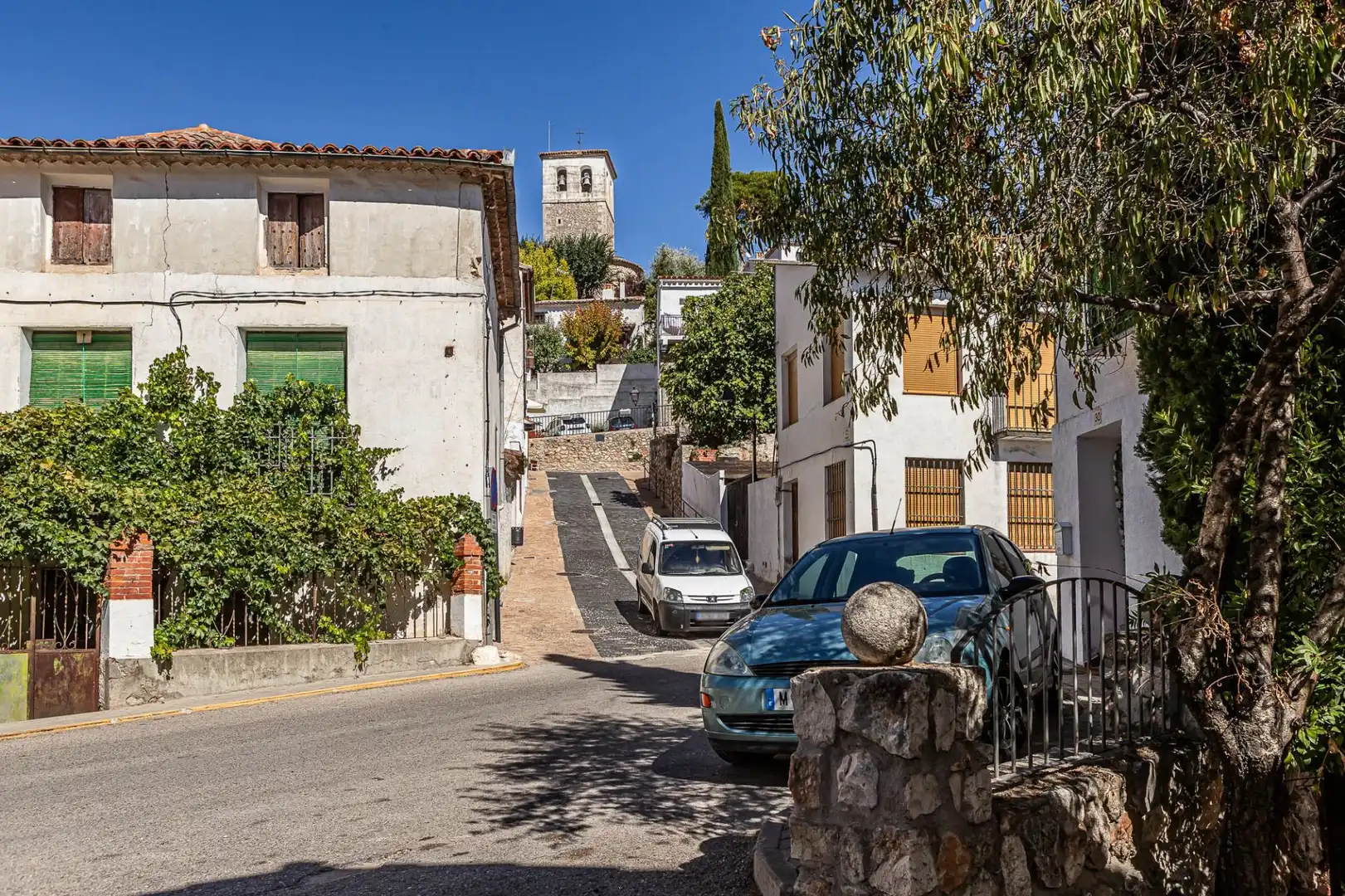Außenansicht von Einfamilien-Reihenhaus zum Verkauf in Olmeda de las Fuentes mit Heizung und Terrasse