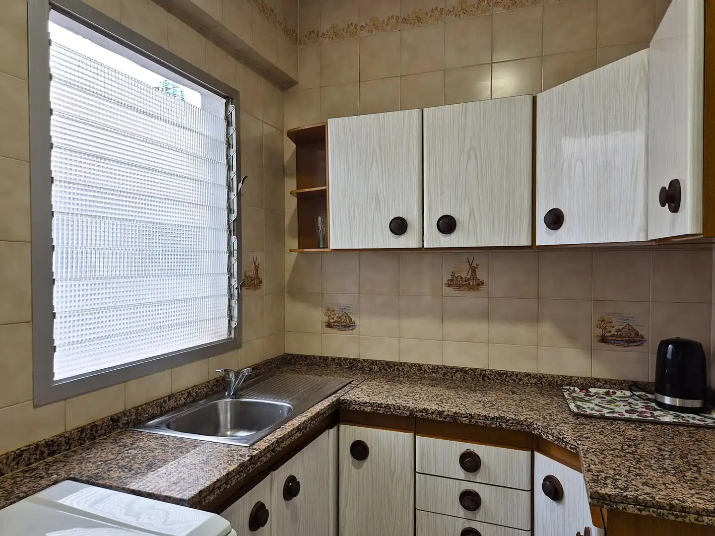 Cuina de Apartament en venda en Alicante / Alacant amb Aire condicionat i Balcó