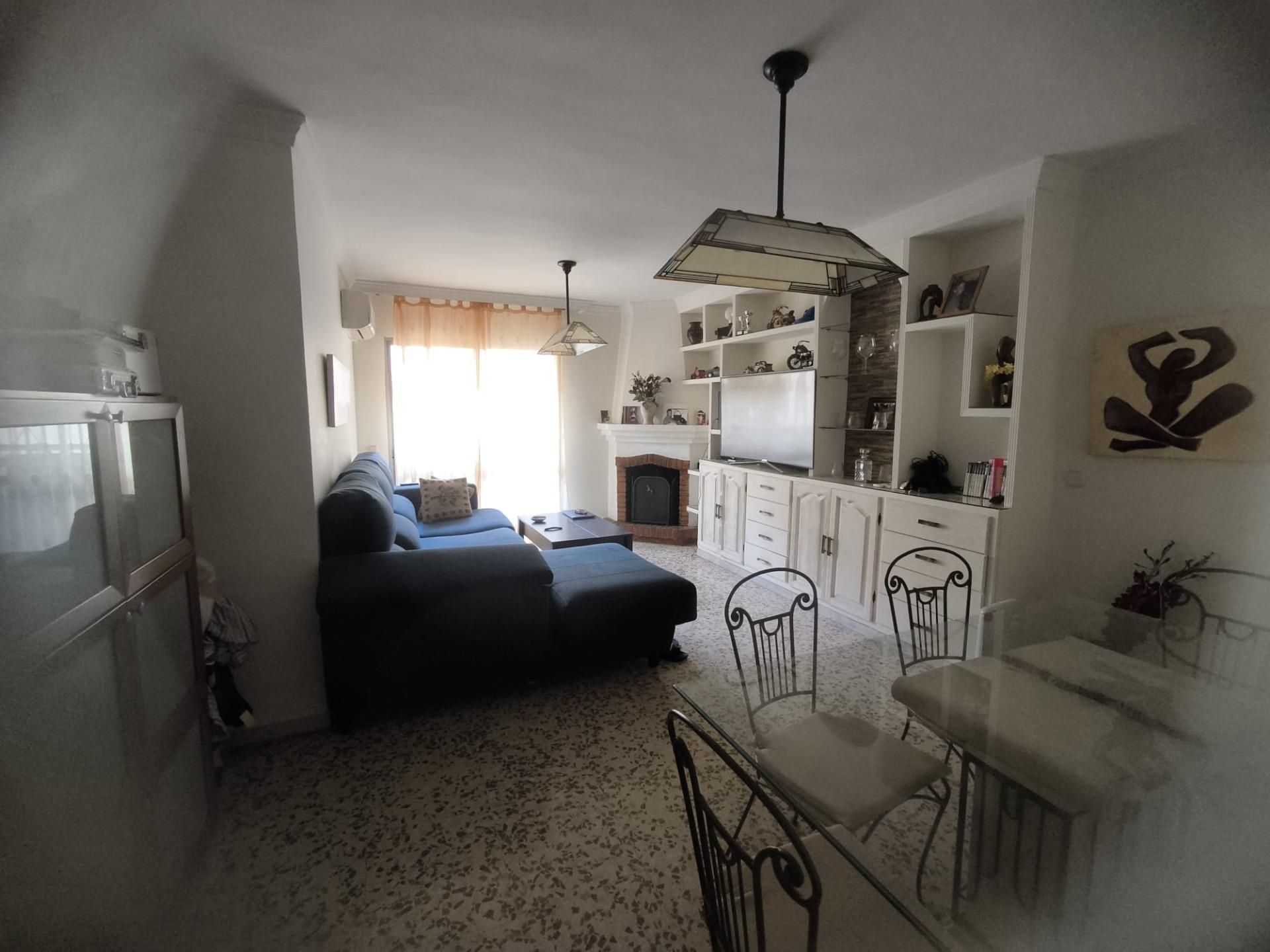 Living room of Flat for sale in Vélez-Málaga  with Private garden and Furnished