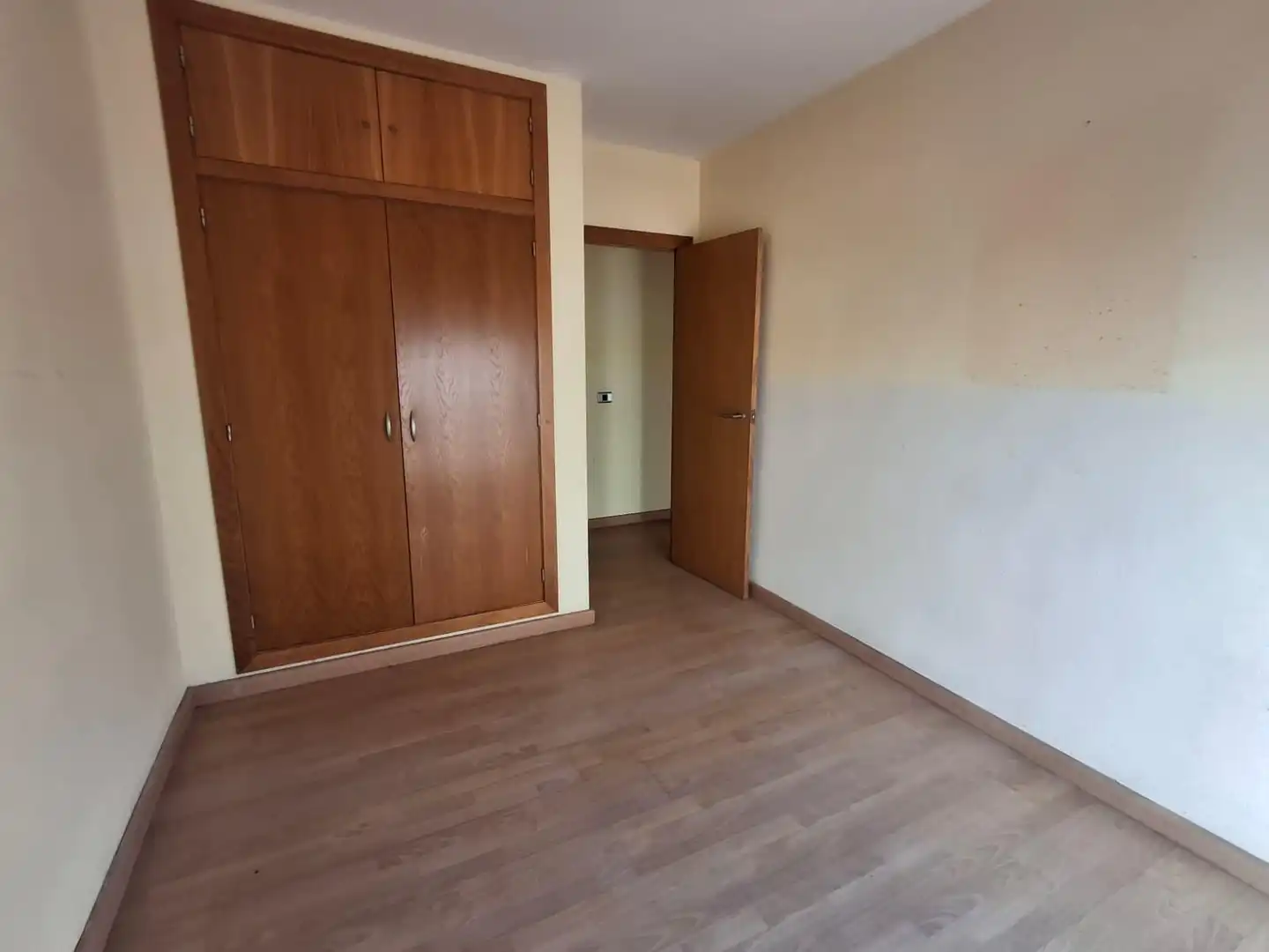 Habitación de Piso en venta en Sollana con Terraza y Balcón