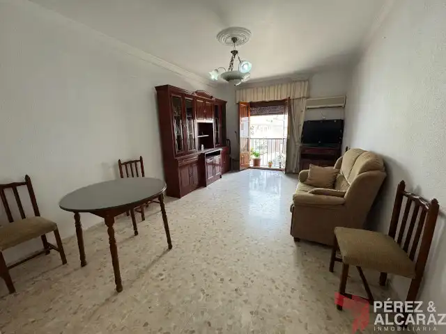 Wohnzimmer von Wohnung zum Verkauf in Palma del Río mit Balkon
