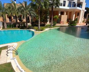 Piscina de Casa o xalet en venda en Villajoyosa / La Vila Joiosa amb Aire condicionat, Calefacció i Terrassa