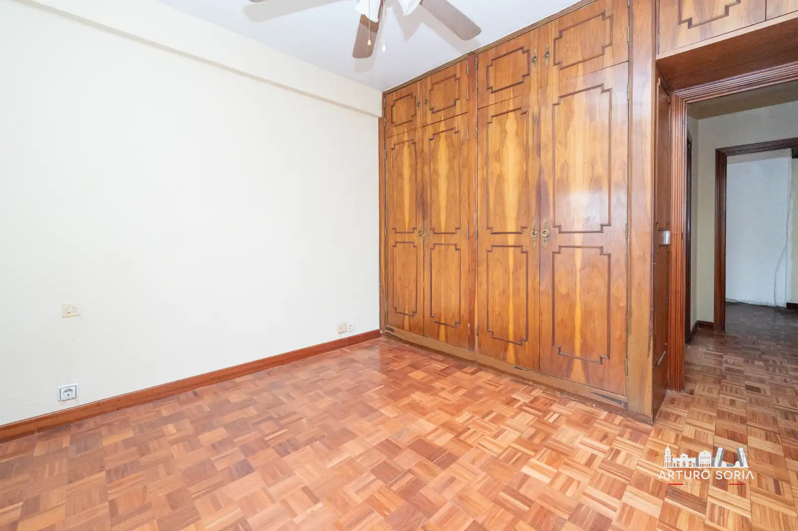 Habitación de Piso en venta en Madrid con Calefacción y Terraza