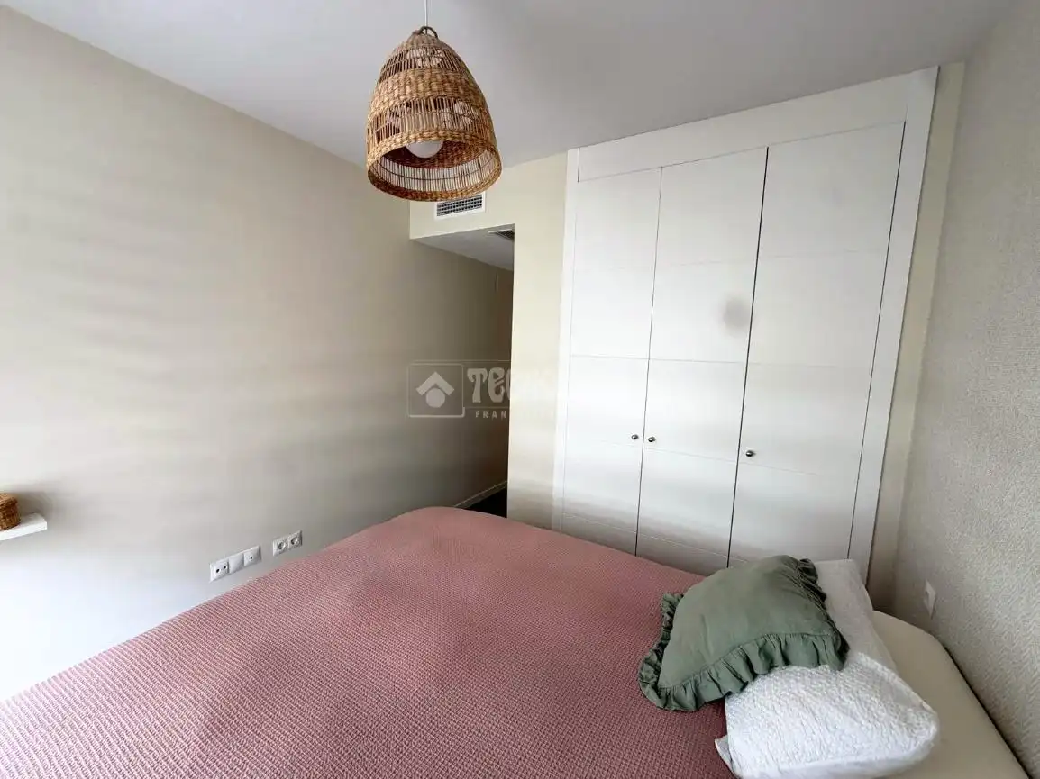 Bedroom of Flat for sale in Madrid  with Air Conditioner, Heating and Terrace