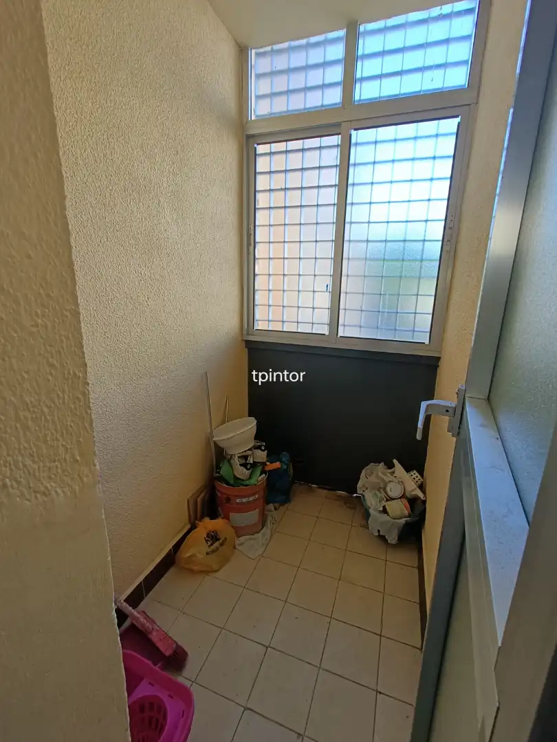 Wohnung zum Verkauf in Cáceres mit Terrasse, Möbliert und Ofen