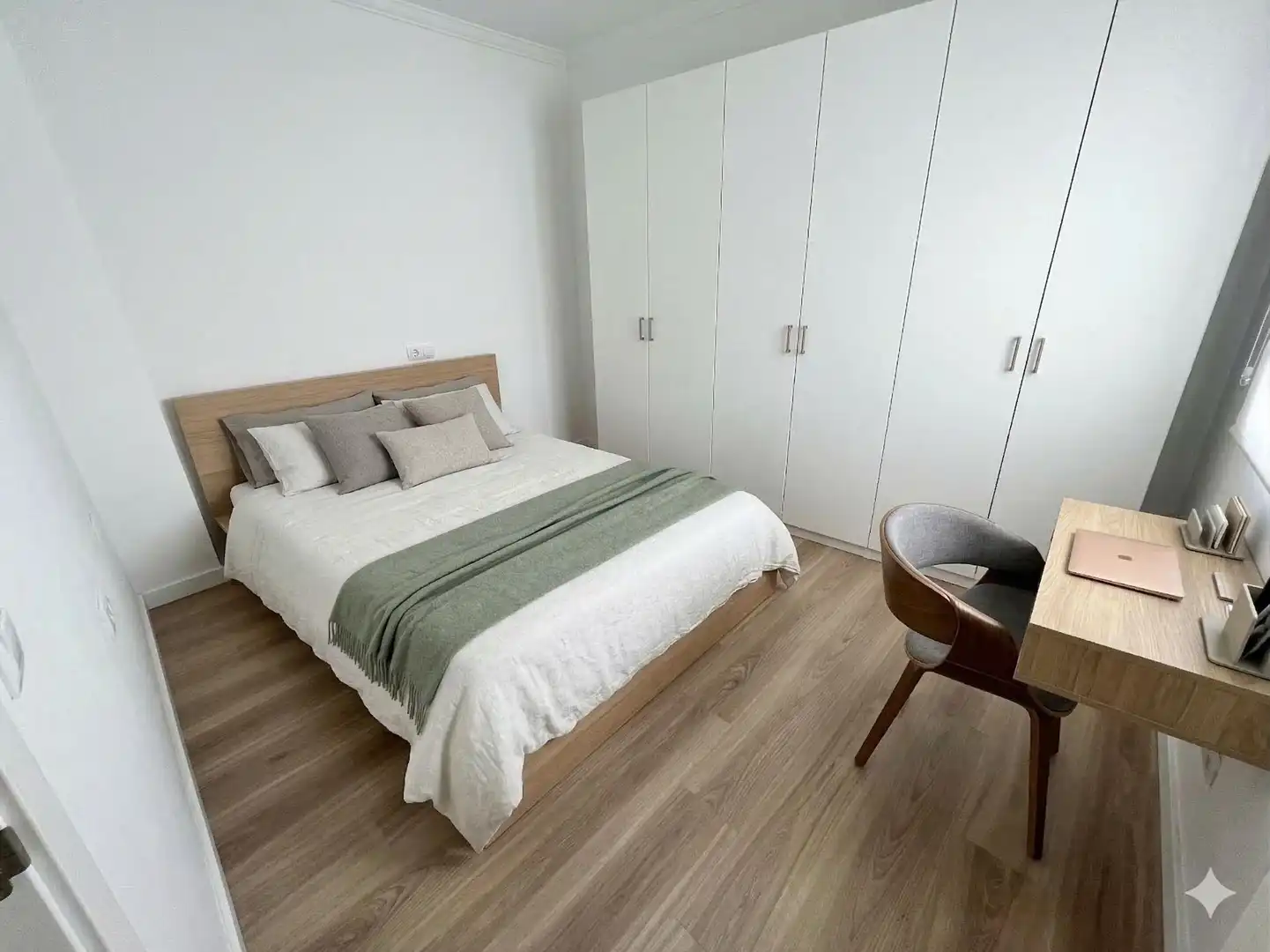 Bedroom of Detached homes for sale in Málaga  with Terrace and Balcony