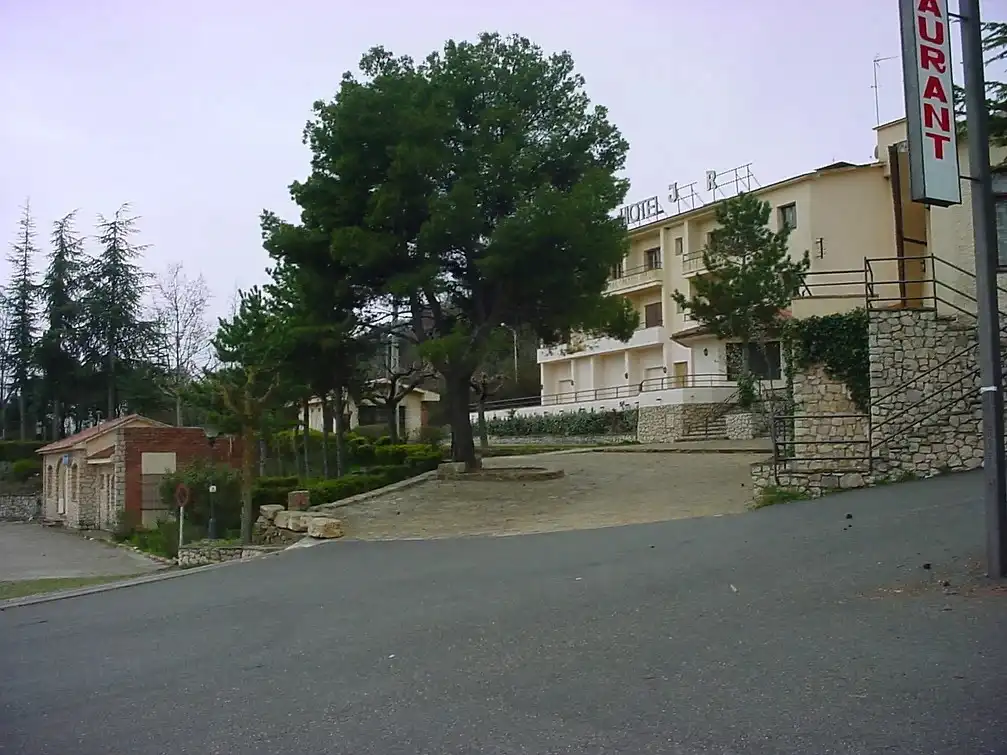 Vista exterior de Edifici en venda en Àger amb Piscina comunitària
