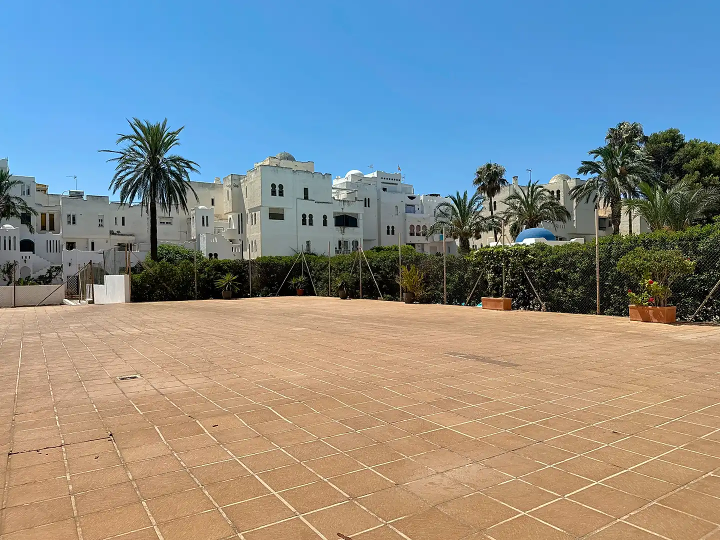 Vista exterior de Apartamento en venta en Roquetas de Mar con Jardín privado, Terraza y Amueblado