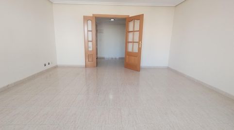 Foto 4 de Piso en venta en Ensanche - Diputación, Alicante / Alacant