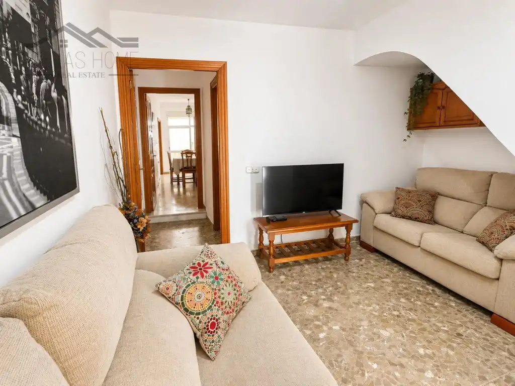 Living room of Ground floor for rent in Estepona  with Furnished, TV and Internet