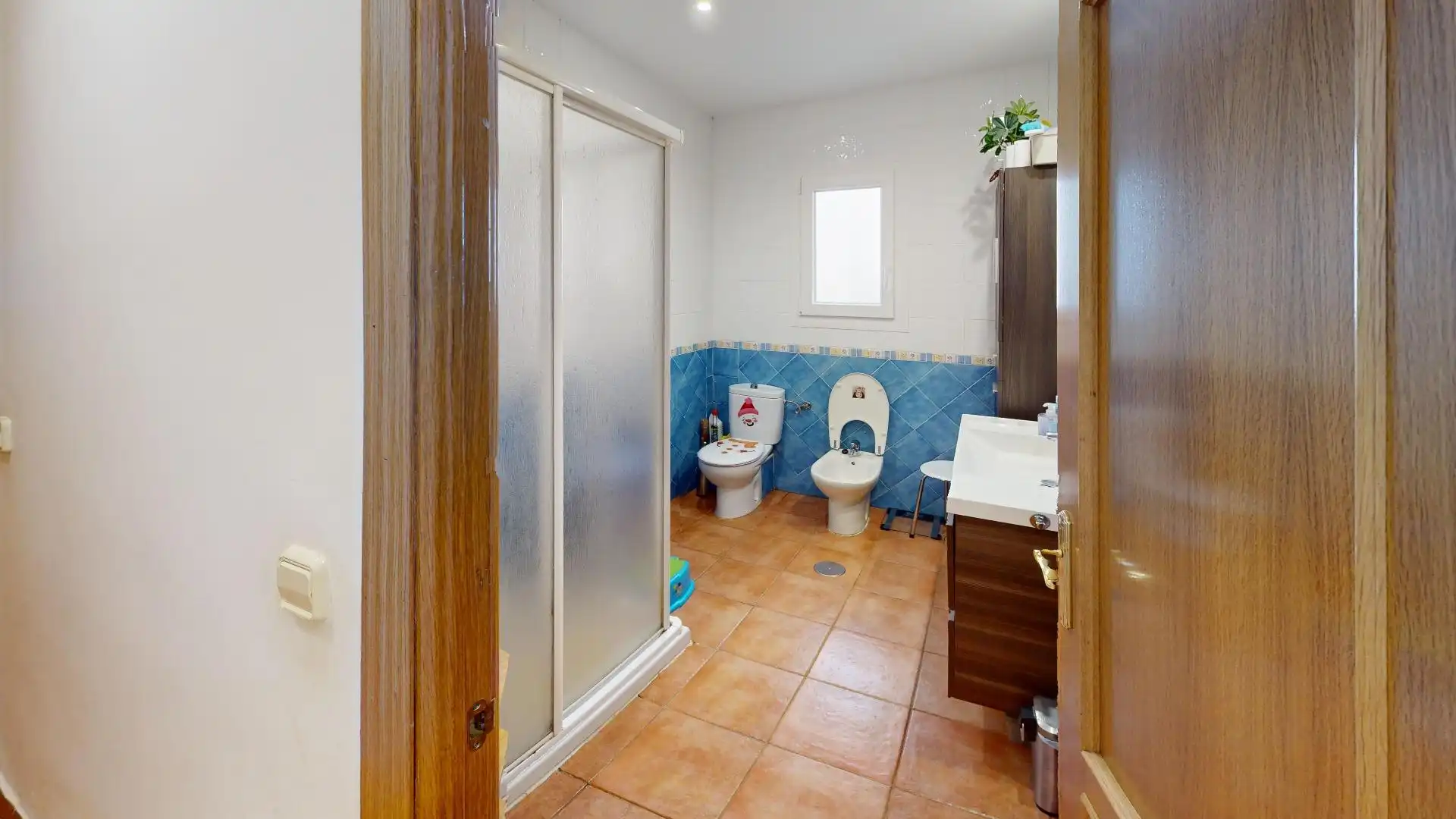 Baño de Casa o chalet en venta en El Molar (Madrid) con Aire acondicionado, Calefacción y Jardín privado
