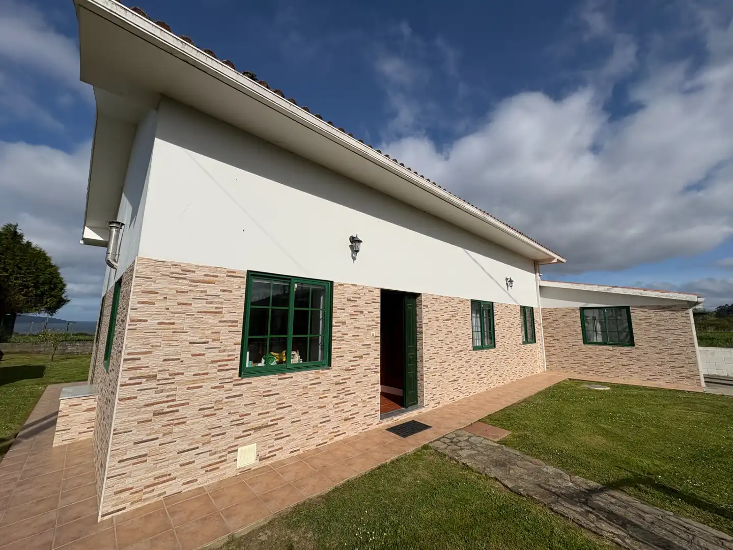 Vista exterior de Casa o chalet en venta en Pontedeume con Calefacción, Jardín privado y Parquet