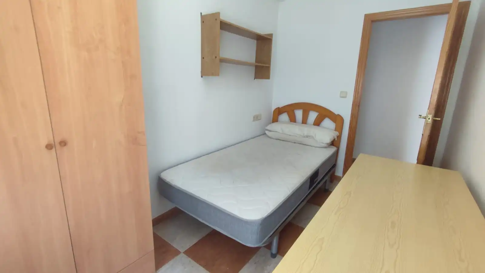 Habitación de Piso de alquiler en Cartagena con Amueblado, Horno y Lavadora