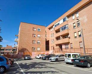 Vista exterior de Pis en venda en Guadalajara Capital amb Calefacció, Terrassa i Balcó