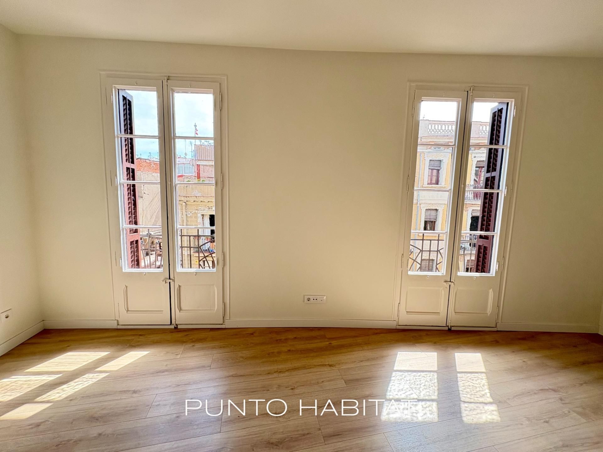 Sala d'estar de Pis en venda en  Barcelona Capital amb Aire condicionat, Calefacció i Parquet