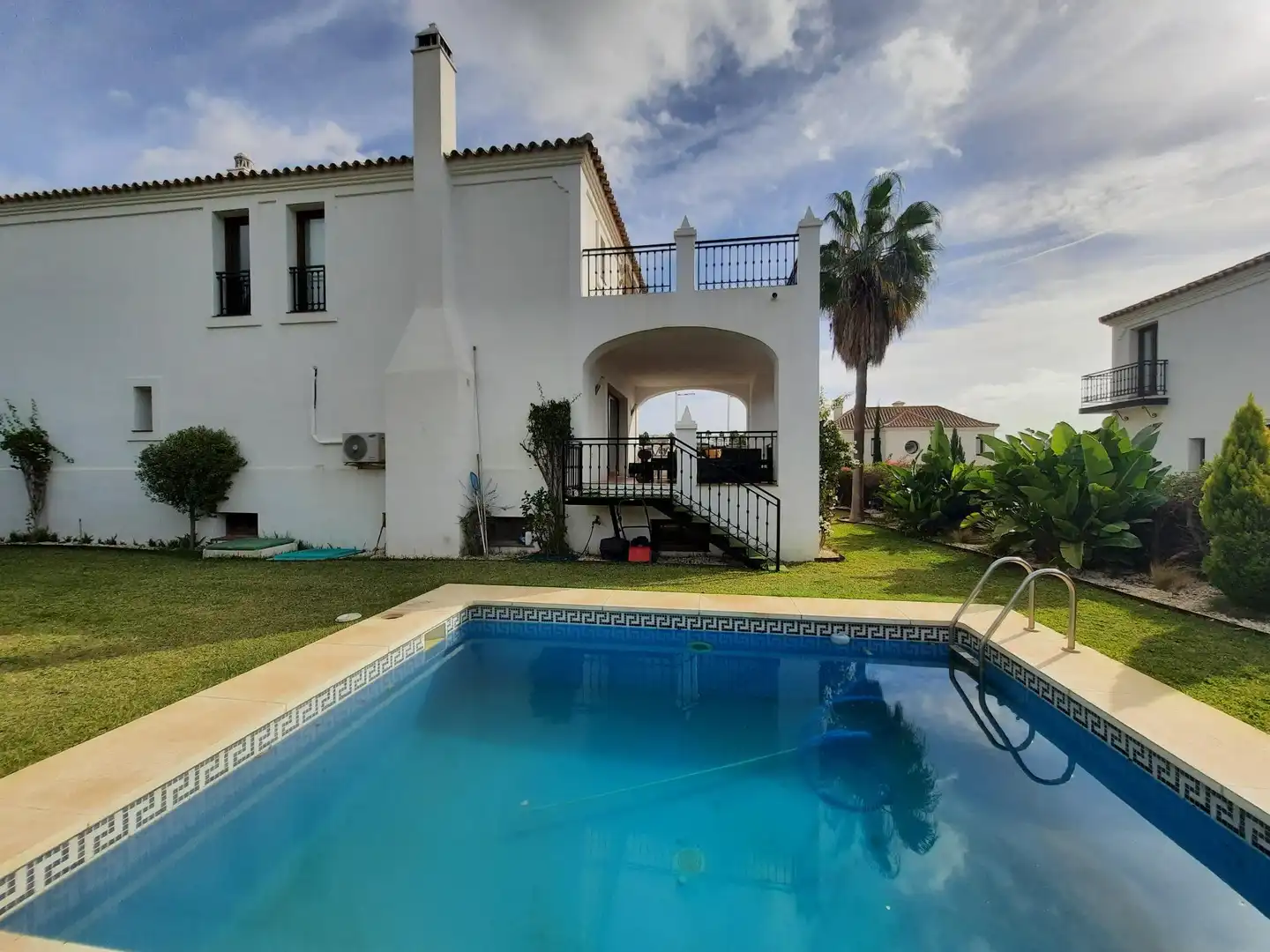 Villa mit Pool zum Verkauf in Avenida Camino de la Resinera, imagen 2