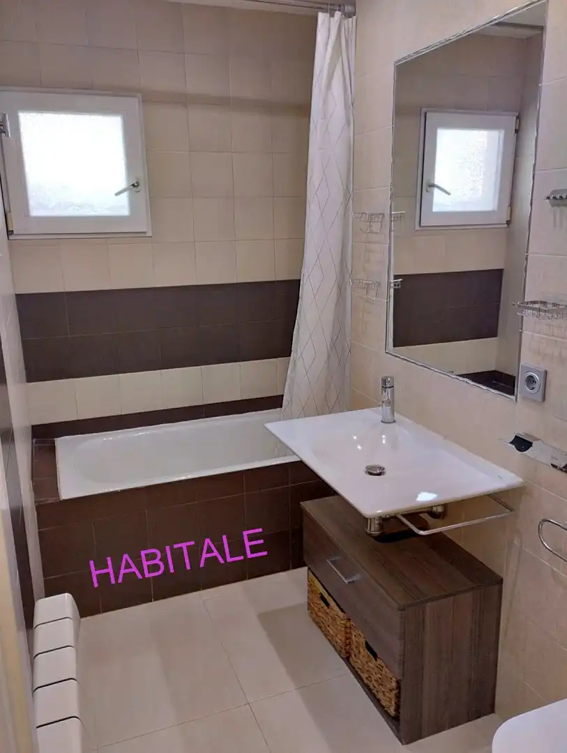 Baño de Piso en venta en Zaragoza con Amueblado