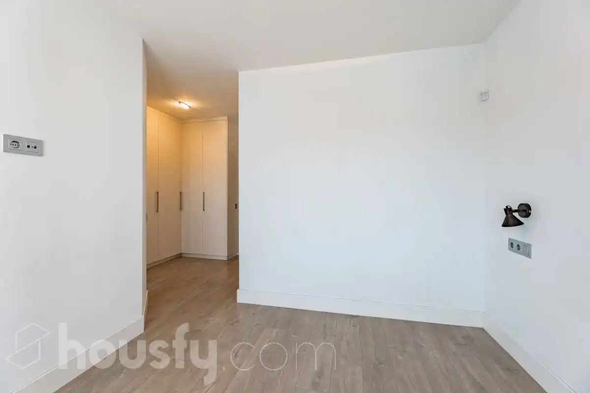 Schlafzimmer von Wohnung zum Verkauf in Castelldefels mit Klimaanlage, Heizung und Balkon