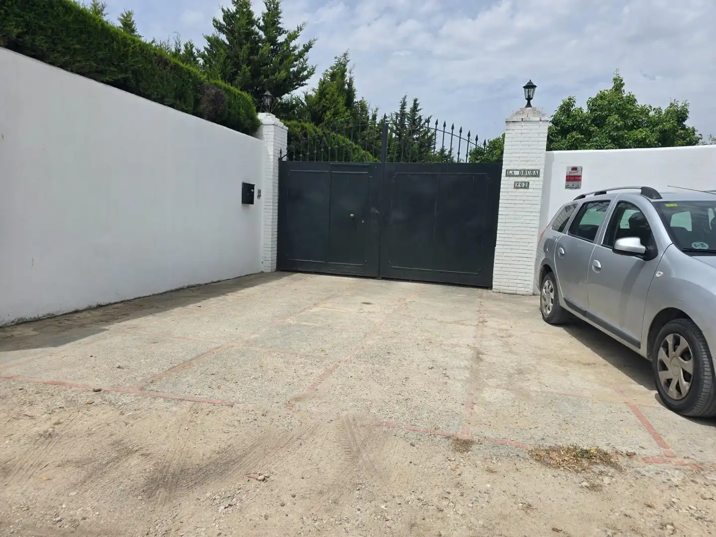 Vista exterior de Casa o xalet en venda en Jerez de la Frontera amb Aire condicionat, Calefacció i Terrassa