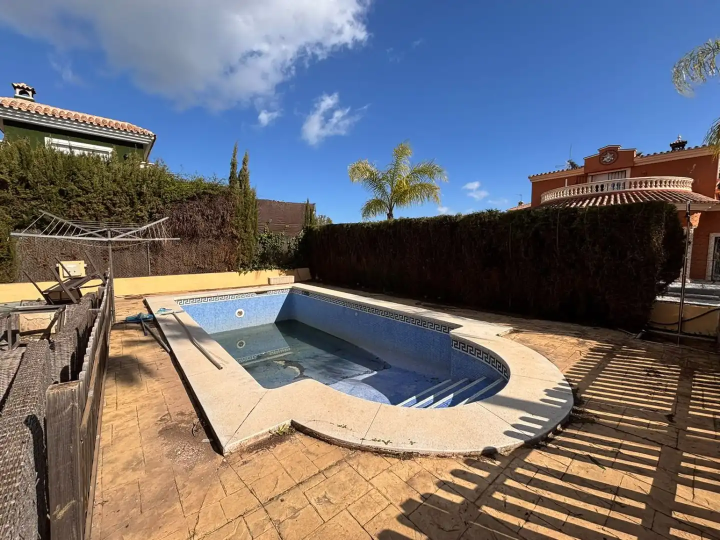 Swimming pool of Houses for sale in Coín  with Air Conditioner, Heating and Private garden
