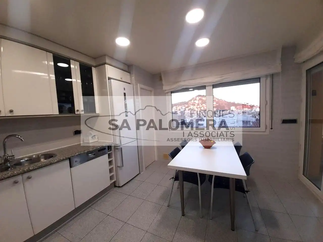 Cocina de Casa o chalet en venta en Blanes con Aire acondicionado, Jardín privado y Terraza