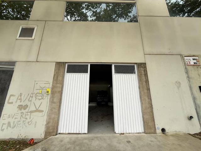 Nave industrial en Alquiler en Grau - Quintanes