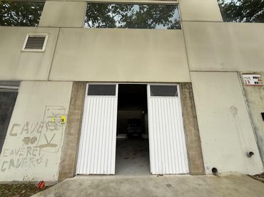 Industrial building to rent in Grau - Quintanes
