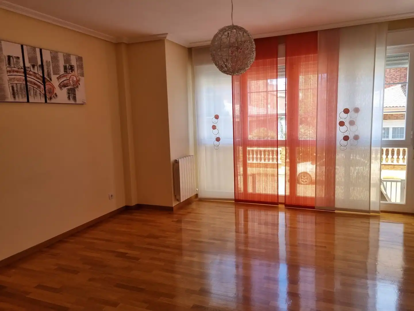 Habitación de Casa adosada en venta en Uruñuela con Calefacción, Jardín privado y Parquet